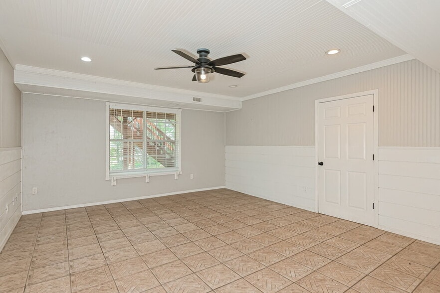 Building Photo - 1655 Bramlett Blvd