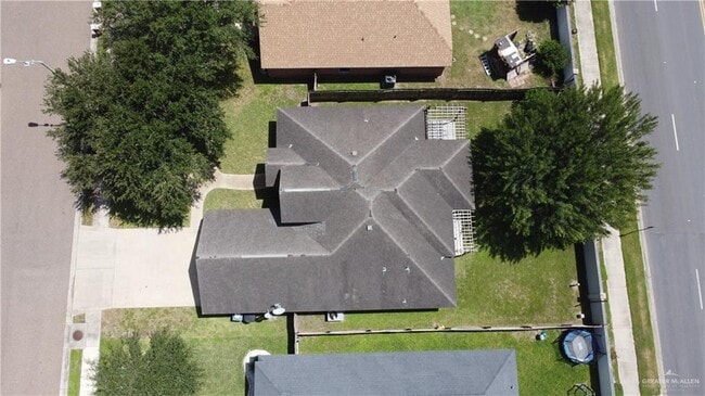 Building Photo - 9115 N 28th Ln