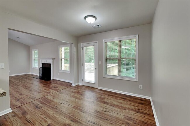 Building Photo - 183 Meadow Point