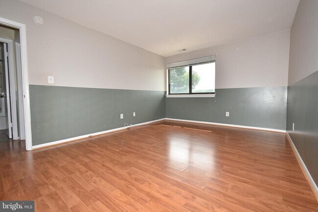 Building Photo - 6017 Majors Ln