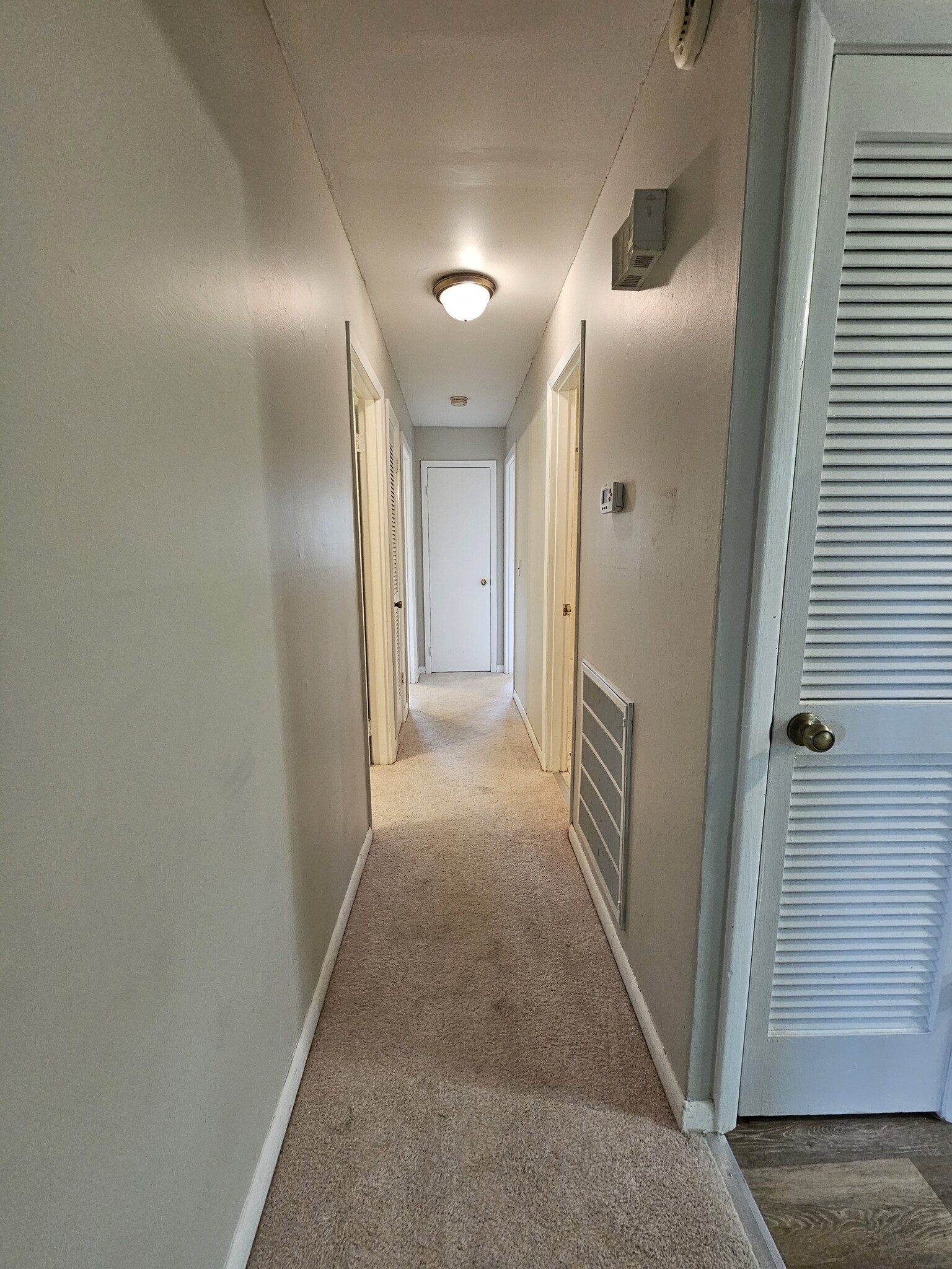 Building Photo - 103 Cedarwood Ct