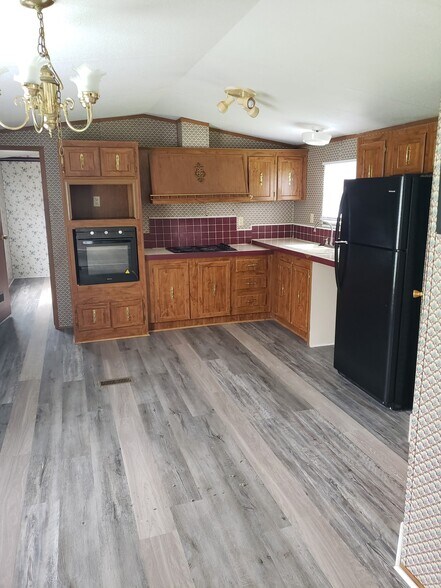 Building Photo - 97 Windsong Ln