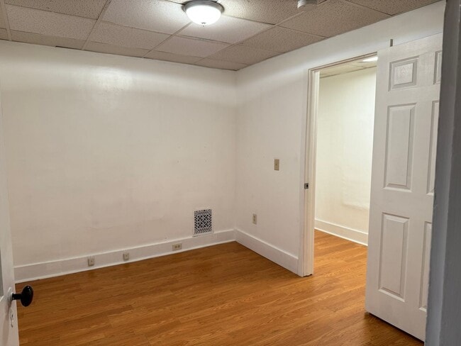 Building Photo - 3 Bedroom, 2 Bath Home in Manheim - Fenced...