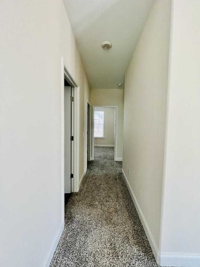 Building Photo - Brand New 3 Bedroom 2 Bath Single Family Home