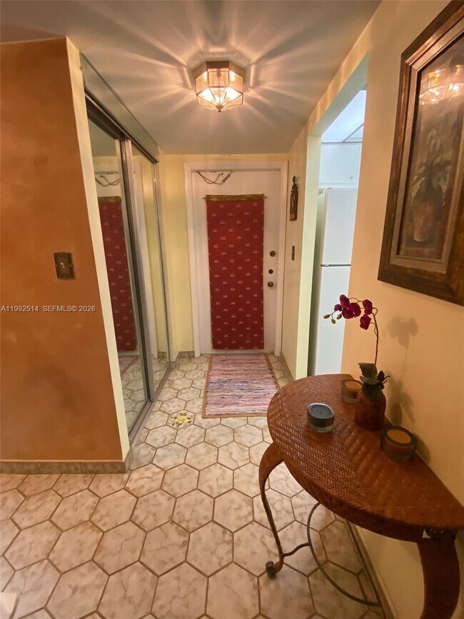 Building Photo - 8135 Sunrise Lakes Blvd