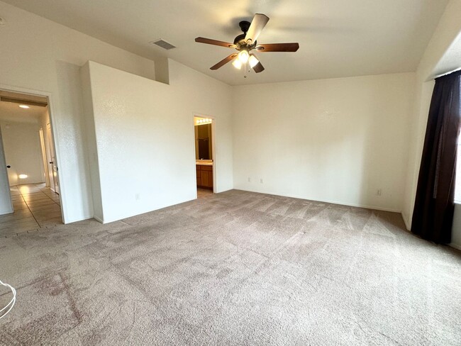 Building Photo - 4BR/2BA/2.5CG, 2057 sq.ft. rental with DOG...