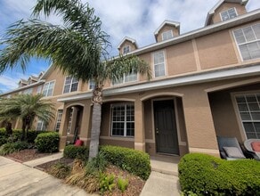 Building Photo - Elegant 2 Bed 2.5 Bath In Largo