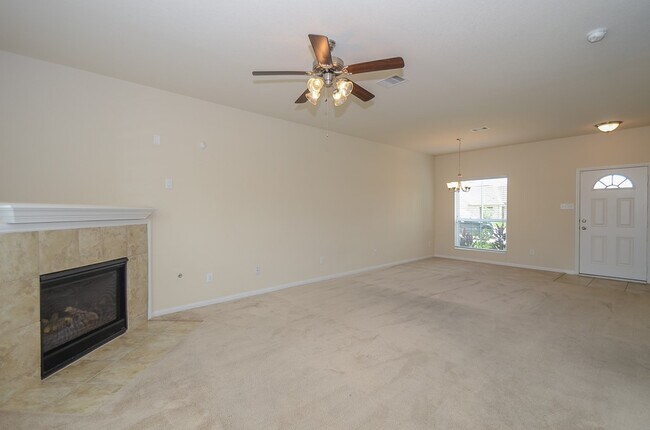 Building Photo - 14935 Vinegrove Falls Ct