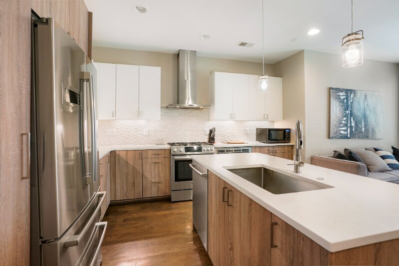 Building Photo - 1333 Elati St