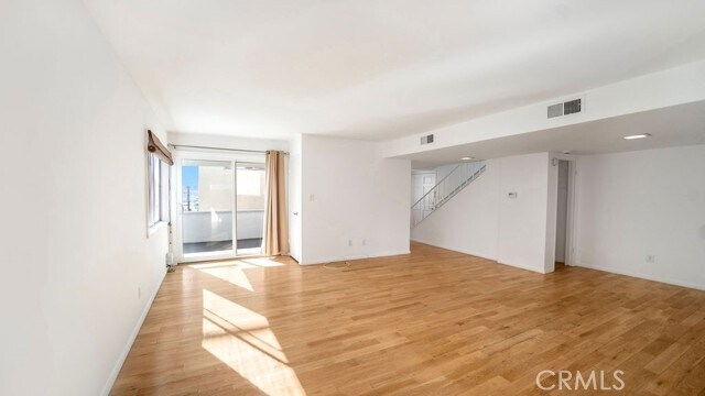 Building Photo - 218 15th St