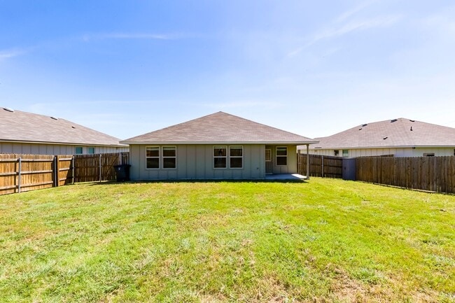 Building Photo - 9705 Kensley Rose Dr