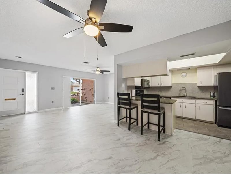 Building Photo - 5428 Larchmont Ct