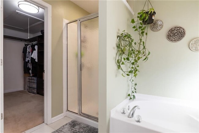 Building Photo - 6092 Indian Wood Cir