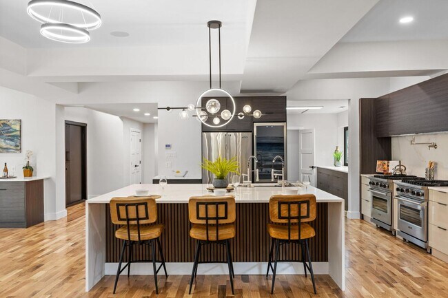 Building Photo - 354 Winding Wy