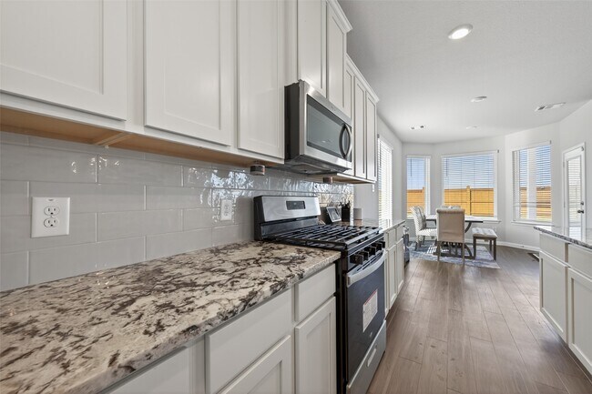 Building Photo - 3025 Waxwing Dr