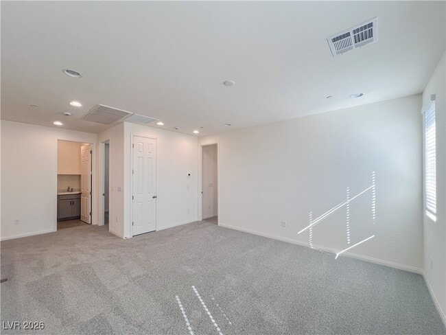 Building Photo - 11870 River Hawk Ave