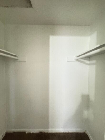 Building Photo - 2517 SW 42nd St