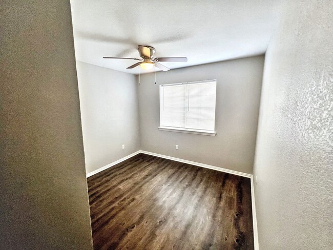 Building Photo - Newly Renovated 2-story 3-Bedroom Property...