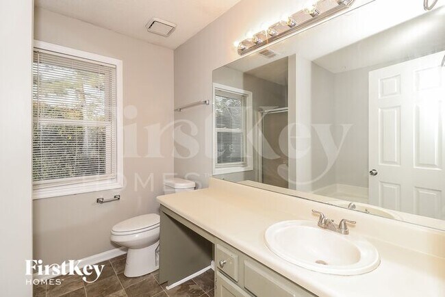 Building Photo - 3999 Verbena Dr