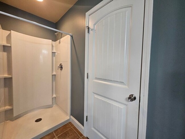 Building Photo - Beautiful Wellesley Home with a Corner Lot