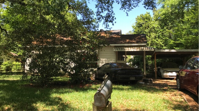 Primary Photo - 1509 Avalon Ave