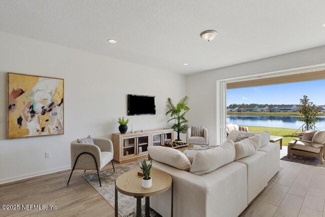 Building Photo - 27 Twilight Ln