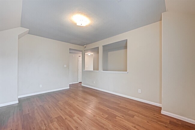 Building Photo - 838 Darbydale Crossing Ln