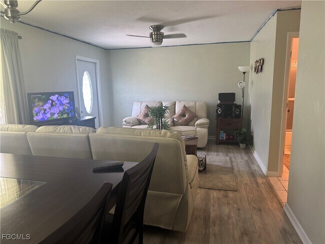 Building Photo - 1 Aztec Lily Ln