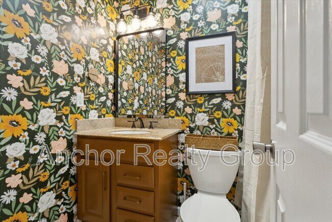 Building Photo - 630 Orangewood Dr