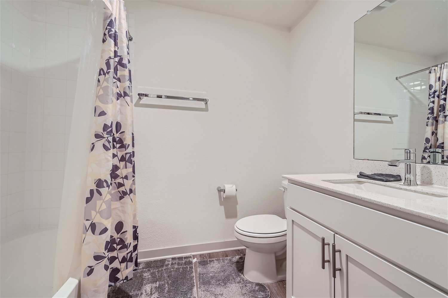 Upstairs Restroom 3 - 10601 Seguin St