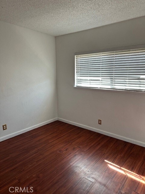 Building Photo - 20289 Thunderbird Rd