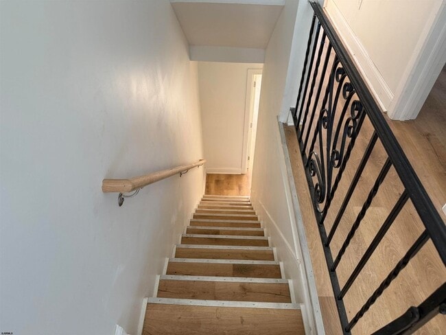 Building Photo - 2417 Pacific Ave