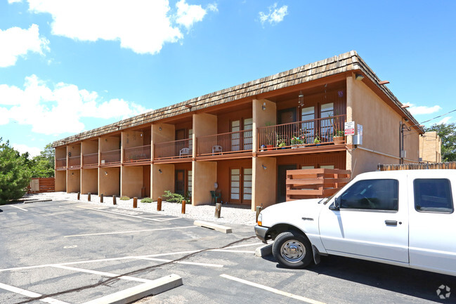 Building Photo - University South