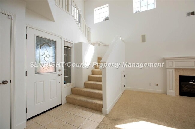 Building Photo - AVAILABLE MAY - Spacious Home in Arroyo Grande - 3 Bedroom / 2.5 Bathroom