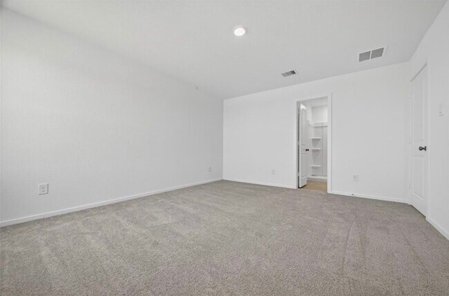 Building Photo - 16722 Spotted Oak Dr