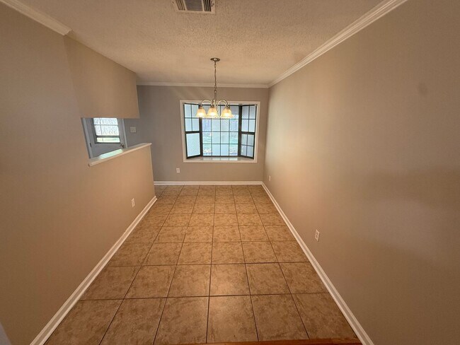 Building Photo - 108 Pamela Dr