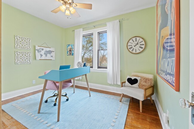 Building Photo - Charming 3-Bedroom Home in Webster Groves!