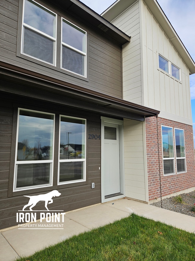 Building Photo - Brand New, Never-Lived-In 3-Bed, 2.5-Bath Townhome in Caldwell, ID – $1,000 Move-In Special!