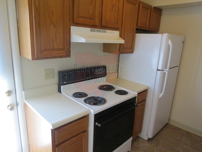 Building Photo - 1147 Mccarley Dr E Columbus, OH 43228