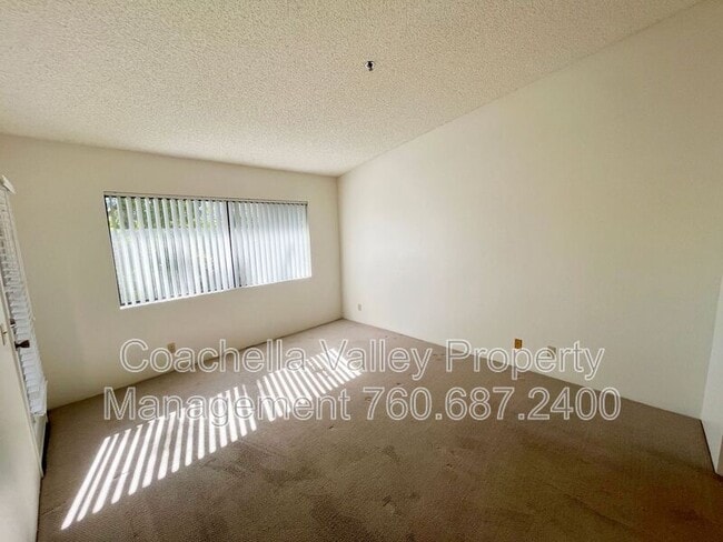 Building Photo - 68109 Lakeland Dr