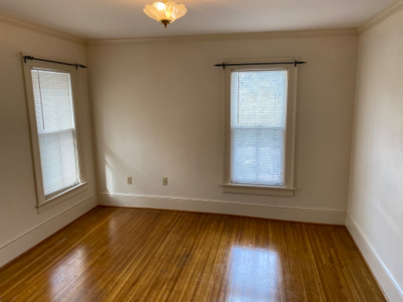 Building Photo - 1060 Park Ave