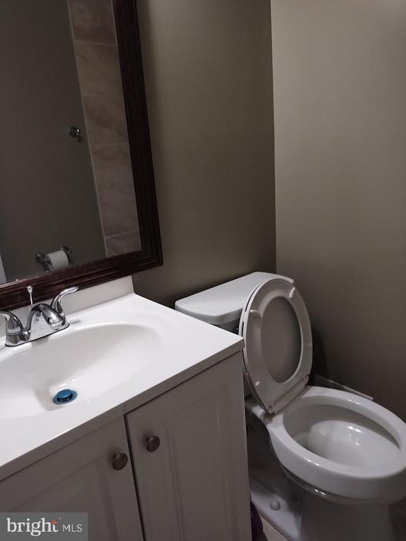 Building Photo - 1086 Travis Ln