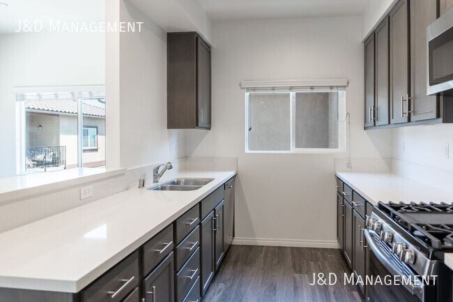 Building Photo - 8123 Cascio Ct