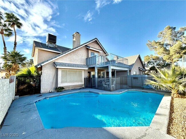 Primary Photo - 1663 Duarte Dr