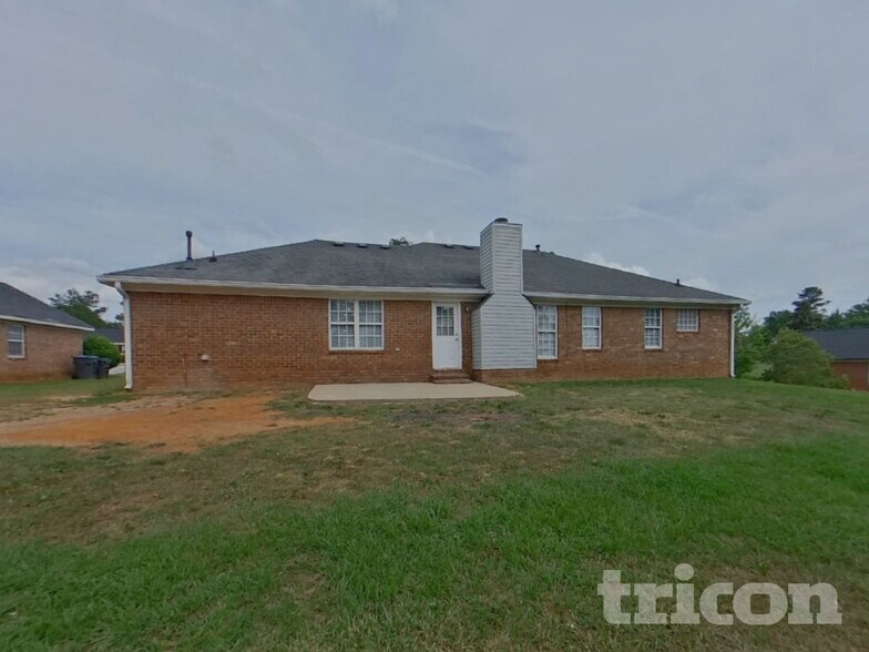 Building Photo - 2544 Winterville Dr