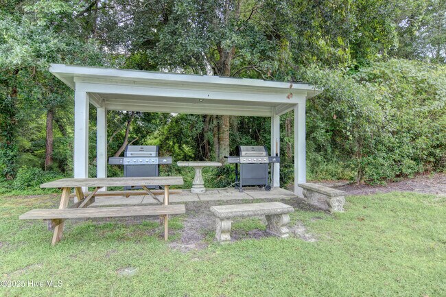 Building Photo - 5012 Hunters Trail