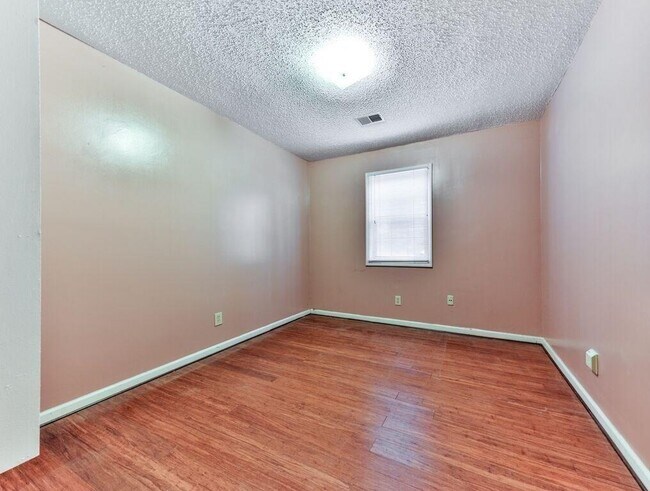 Building Photo - 5100 Buckline Ct NW