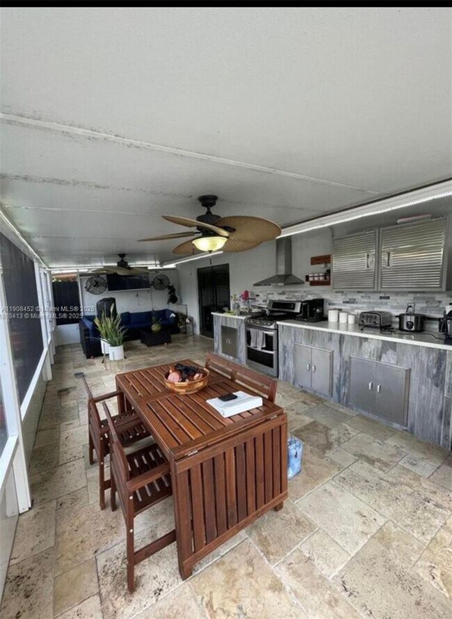 Building Photo - 21045 SW 124th Ave Rd