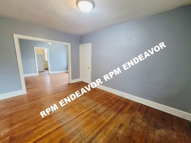 Primary Photo - 4815 Anderson Ave
