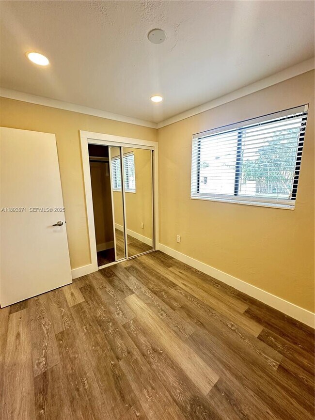 Building Photo - 97 NW 73rd Pl